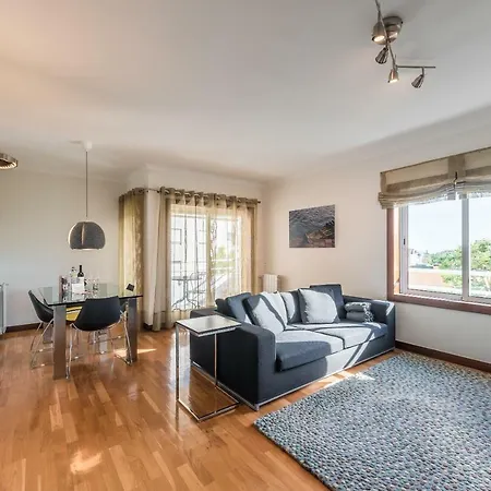 Guestready - Cactus Balcony - Free Private Parking * Oporto