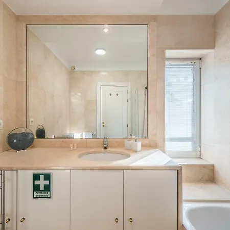 Guestready - Cactus Balcony - Free Private Parking Apartment